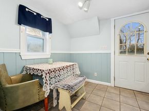 13 Harwood St, Oxford MA 01540