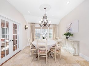 568 Wellesley St, Weston MA 02493