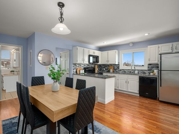 6 Arthur St 3, Salem MA 01970