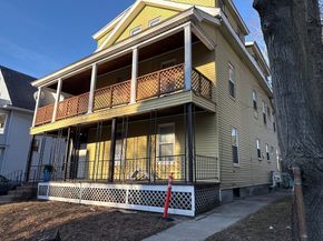 59 Dover St, Worcester MA 01609