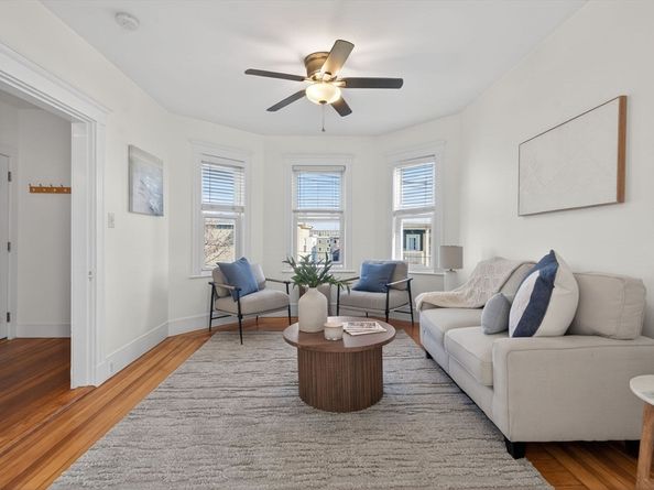 102 Grant B, Somerville MA 02145