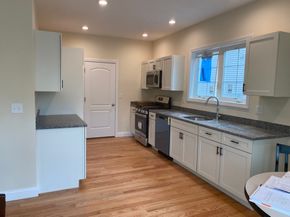 19B Crownshield, Uxbridge MA 01569
