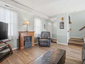 96 Century Way 96, Gardner MA 01440
