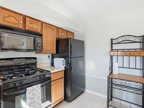 96 Century Way 96, Gardner MA 01440