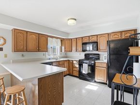 96 Century Way 96, Gardner MA 01440