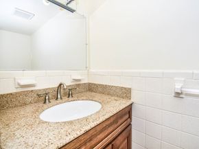 993 Massachusetts Ave 212, Arlington MA 02476
