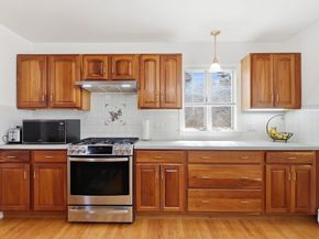 19 Elm Ct, Andover MA 01810