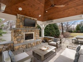 11 Briarwood Dr, Westwood MA 02090