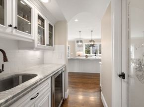 11 Briarwood Dr, Westwood MA 02090