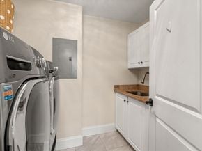 11 Briarwood Dr, Westwood MA 02090