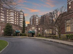 20 Chapel St B309, Brookline MA 02446