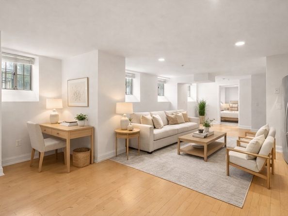 20 Chapel St B309, Brookline MA 02446