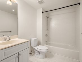 20 Chapel St B309, Brookline MA 02446