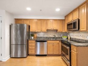 20 Chapel St B309, Brookline MA 02446
