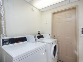 37 Benefit St, Worcester MA 01610