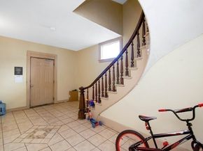 37 Benefit St, Worcester MA 01610