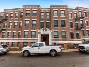 110 Lanark Rd 10, Boston MA 02135