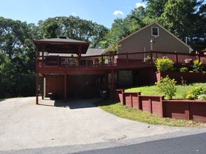 25 Maple Ave, Oxford MA 01537