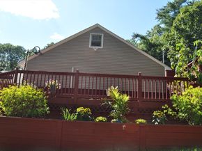 25 Maple Ave, Oxford MA 01537
