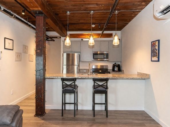 55 Sterling St 305, Clinton MA 01510