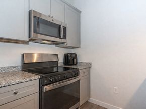 55 Sterling St 305, Clinton MA 01510