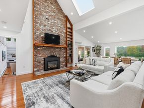 6 Lynbrook Rd, Southborough MA 01772