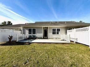3 Cranberry Grove Way C, Wareham MA 02571