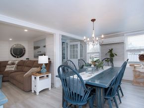 19 Maple Street, Wareham MA 02532