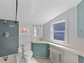 30 S River St, Wellesley MA 02482