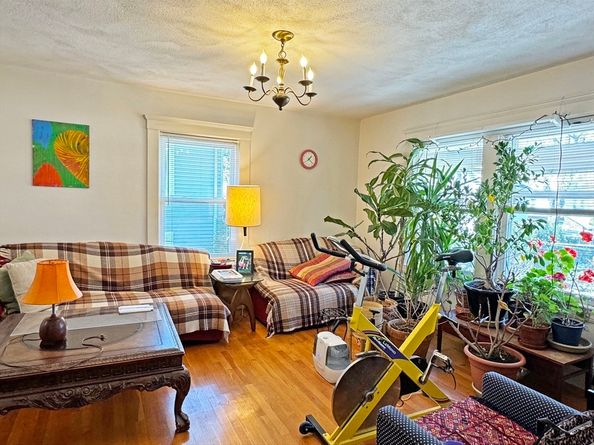 12-14 Nottingham St, Newton MA 02459