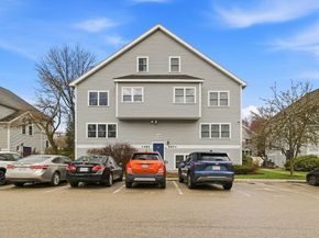 27 Harrison St C, Boston MA 02131
