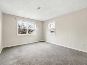 27 Harrison St C, Boston MA 02131