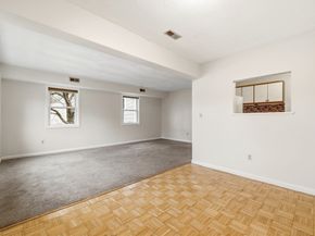 27 Harrison St C, Boston MA 02131
