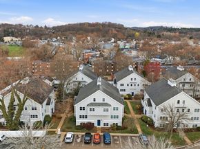 27 Harrison St C, Boston MA 02131