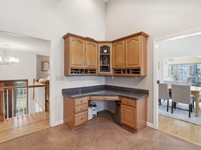 37 Woodlawn Dr, Sturbridge MA 01566