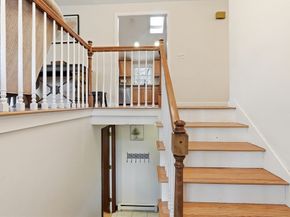 37 Woodlawn Dr, Sturbridge MA 01566