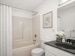 14 Northgate Ct 14, Grafton MA 01536