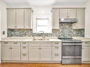 156 West St, Quincy MA 02169