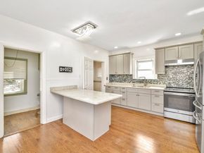 156 West St, Quincy MA 02169