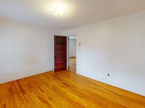 51 Uxbridge St, Worcester MA 01605