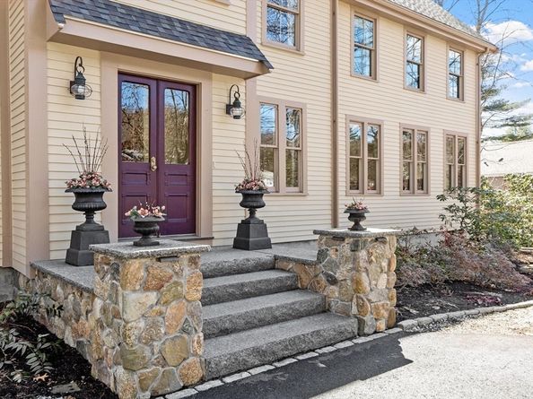 521 Barretts Mill Rd, Concord MA 01742