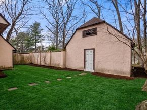 12 Leighton Rd, Wellesley MA 02482