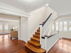 12 Leighton Rd, Wellesley MA 02482