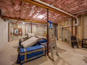 1813 River St 1813, Boston MA 02136