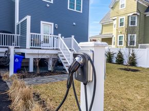 1813 River St 1813, Boston MA 02136