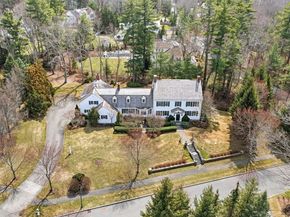 1 Buckingham Ter, Wellesley MA 02482