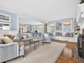 1 Buckingham Ter, Wellesley MA 02482