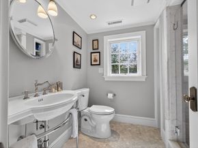 1 Buckingham Ter, Wellesley MA 02482