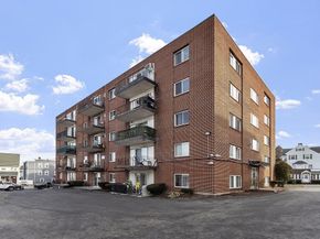 80 Main St 4, Malden MA 02148