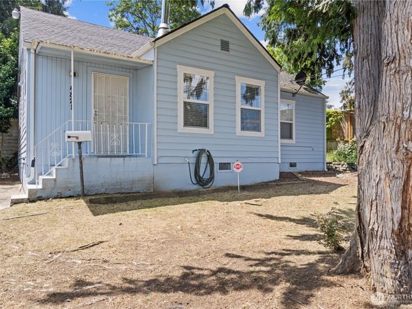 4821 S Austin St, Seattle WA 98118